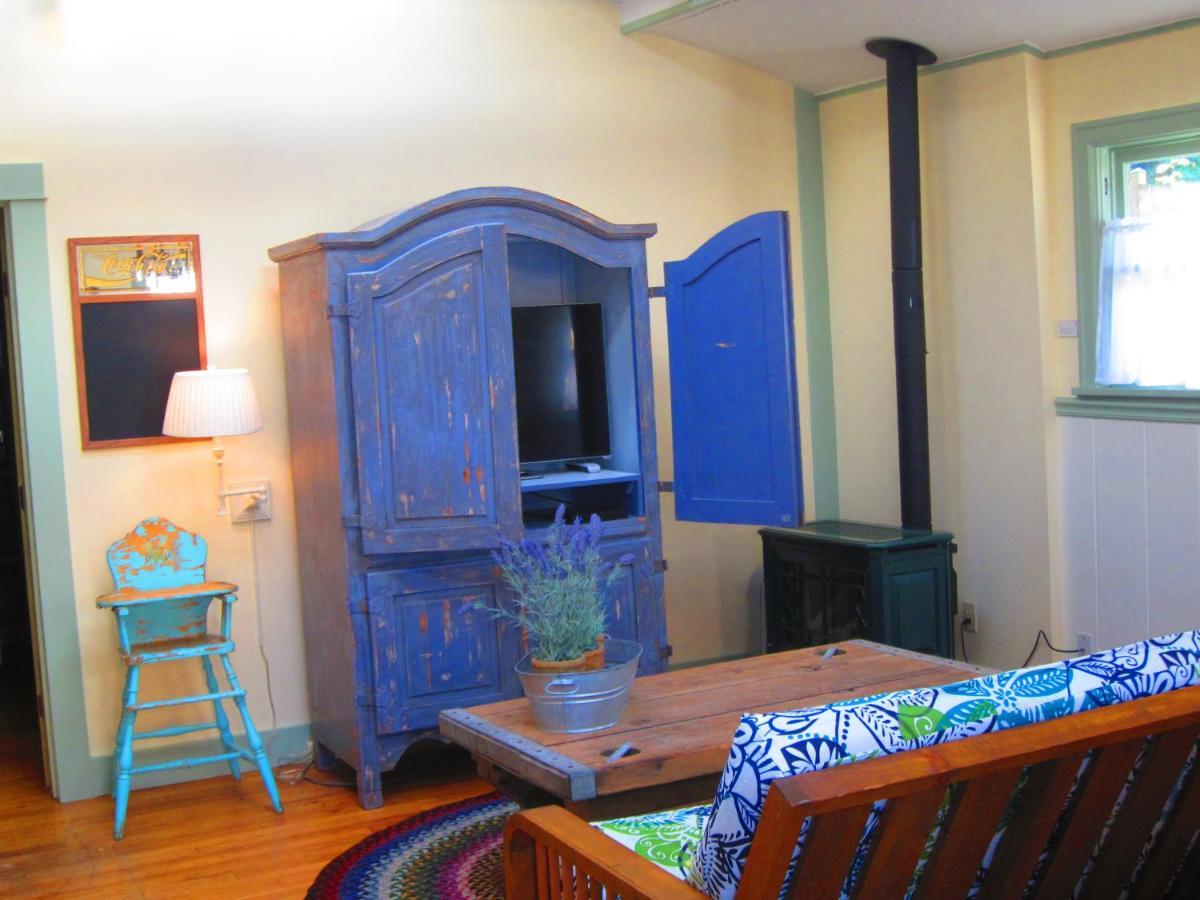 Clementine'S Guest House & Vacation Rentals Astoria Esterno foto