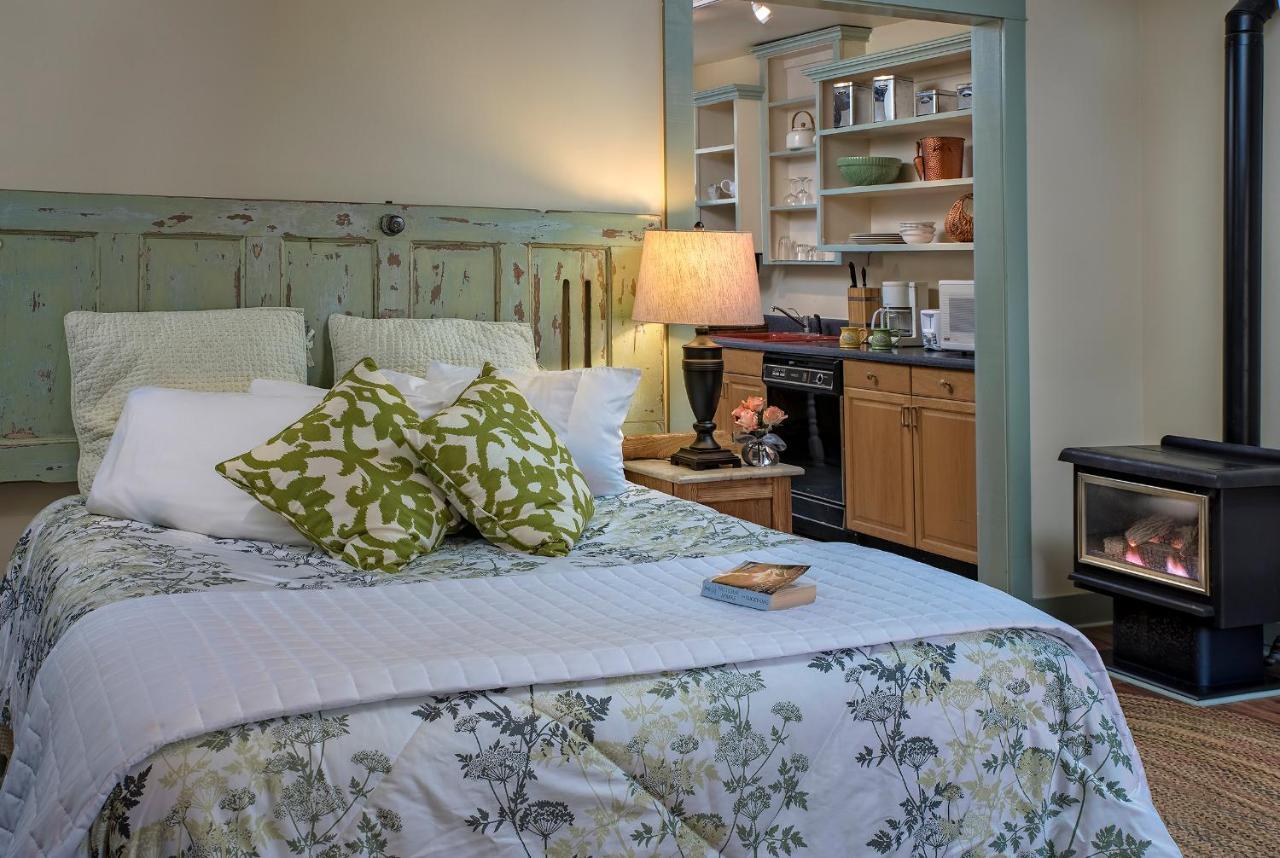 Clementine'S Guest House & Vacation Rentals Astoria Esterno foto