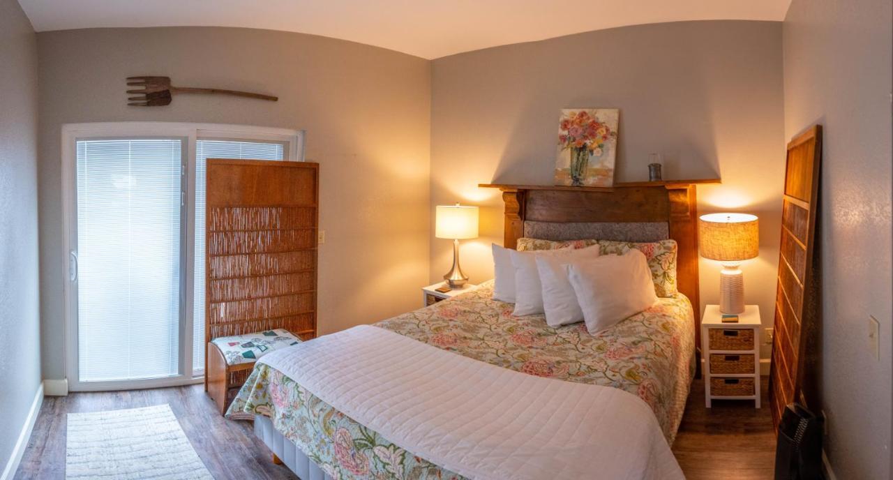 Clementine'S Guest House & Vacation Rentals Astoria Esterno foto