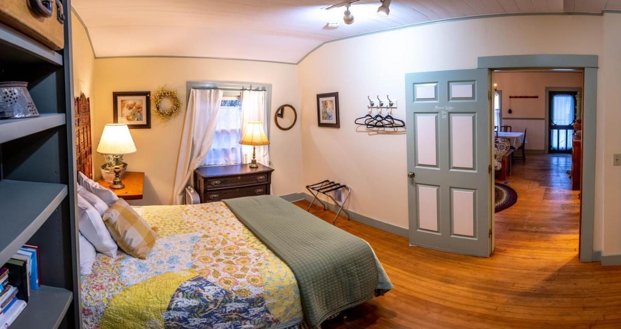 Clementine'S Guest House & Vacation Rentals Astoria Esterno foto