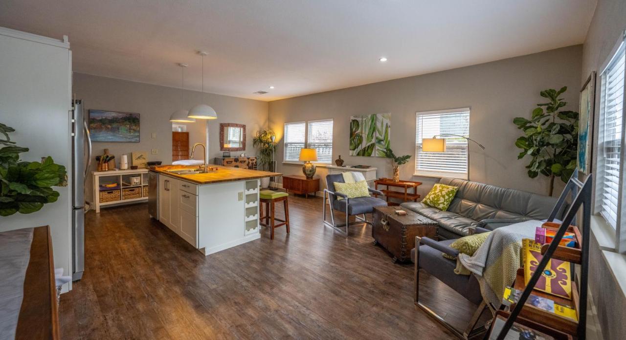 Clementine'S Guest House & Vacation Rentals Astoria Esterno foto