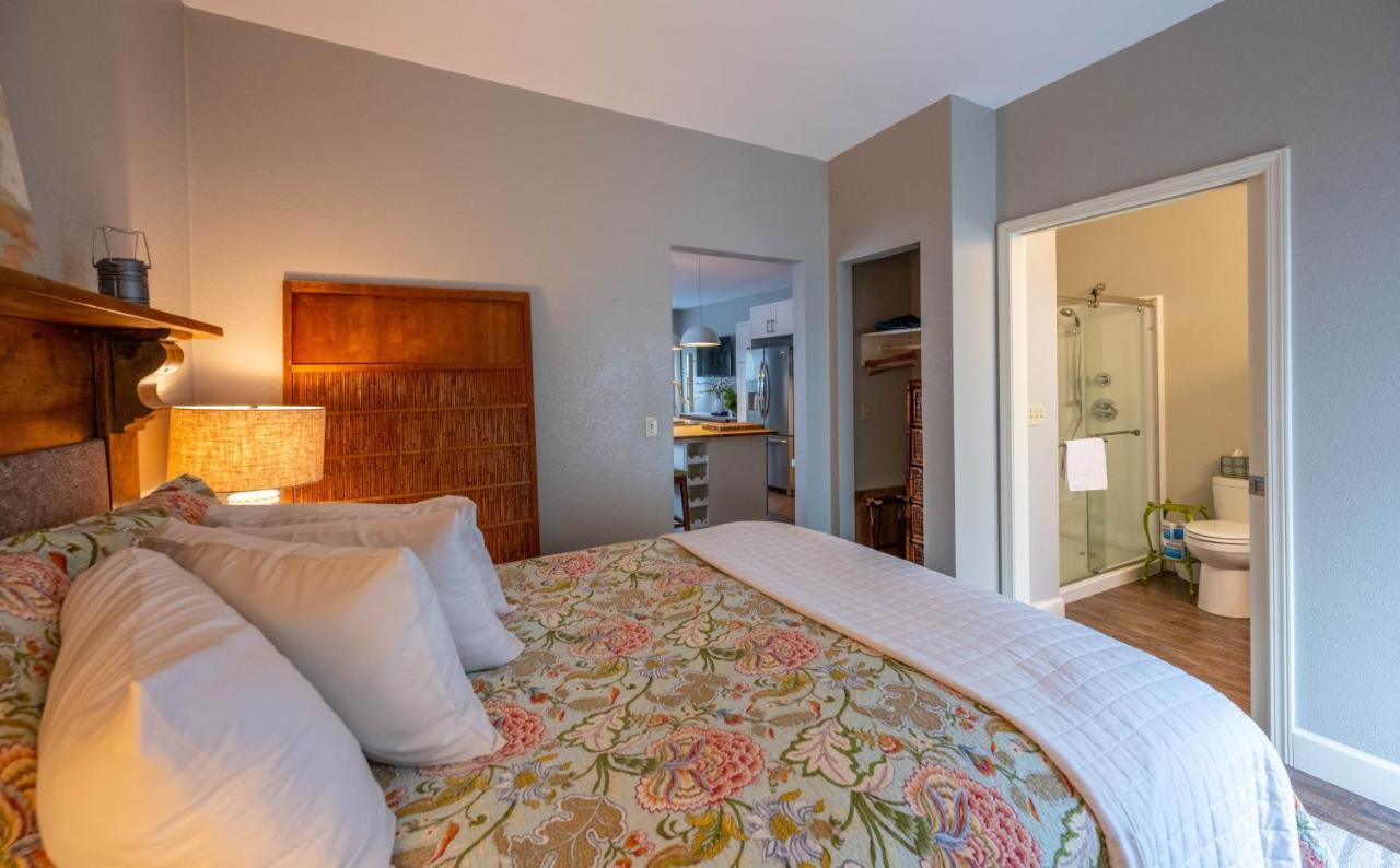Clementine'S Guest House & Vacation Rentals Astoria Esterno foto