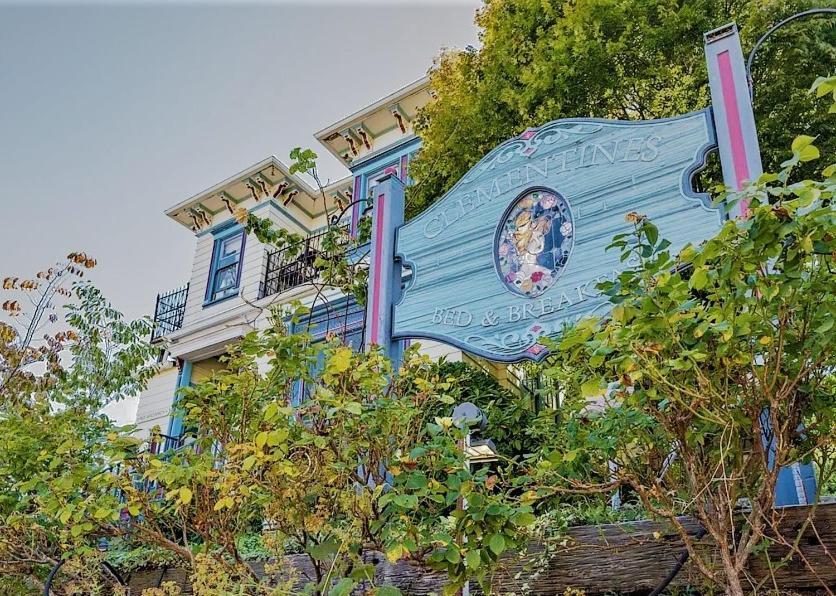 Clementine'S Guest House & Vacation Rentals Astoria Esterno foto